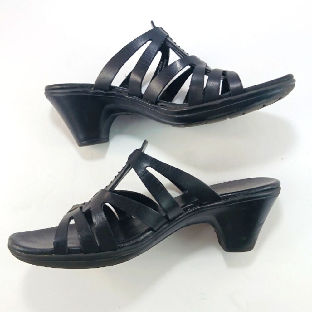 Clarks Bendables Women's Black Leather Strappy Slip- On Sandals Size 7